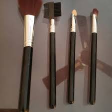 multipurpose makeup brushes freeup