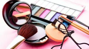 satmar rebbe blames cancer on makeup