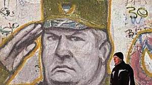 In Serbia scritte e murales che inneggiano a Mladić - Il Piccolo
