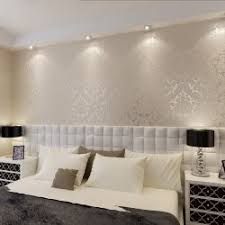 Ако планирате спалнята ви да бъде с тъмна мебелировка, изберете тапети в топли цветове. Kombinirane Na Tapeti V Spalnya 260 Snimki Krasivi Interiori