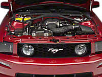 The base model came with a sohc v6 while the gt got a 4.6 liter 3 valve v8. 2005 2009 Mustang Engine Dress Up Underhood Styling Americanmuscle