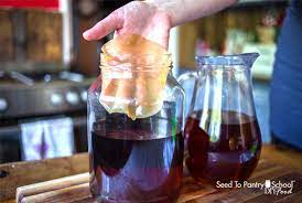 make kombucha with or without a scoby