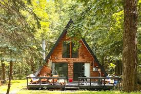 12 stunning airbnbs in the poconos