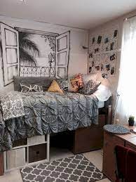 17 Dorm Room Decor Ideas For Your