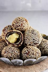 onde onde indonesian traditional snack