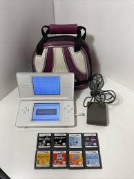 nintendo ds light white with charger