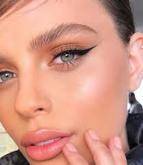 winged eyeliner virtual makeup cl