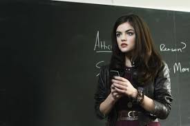 aria montgomery outfits how to dress