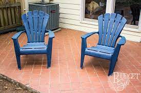 how to paint plastic patio chairs