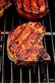 cook pork chops on the grill