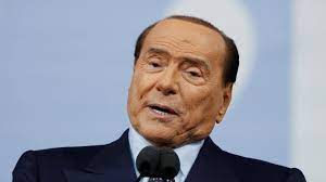 Berlusconi sorgt für Schlagzeilen: "Putin wurde zur Spezialoperation  gedrängt" | tagesschau.de