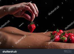 2,561 Strawberry sex 图片、库存照片和矢量图 | Shutterstock