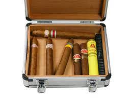 what makes a travel humidor work well
