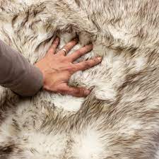 faux fur rug wolf tips two color