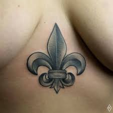 Signification de Fleur-de-Lis Tattoos | BlendUp