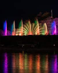 The grand haven musical fountain is a synchronized display of water and lights in grand haven, michigan located on dewey hill on the north shore of the grand river, not far from the grand's mouth at lake michigan and grand haven state park. Grand Haven Musical Fountain Showtimes