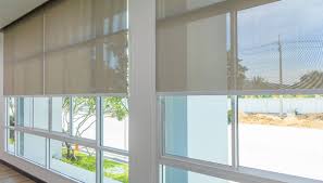 Per gli amanti dello stile contemporaneo, gli innovativi modelli di tende per finestre, sono una soluzione dal design unico; Tende A Pacchetto Moderne Tessuti E Come Scegliere