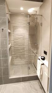 Kamar mandi merupakan ruangan yang wajib ada di dalam rumah. 11 Desain Kamar Mandi Minimalis Cocok Di Rumah Super Sempit Rumah123 Com