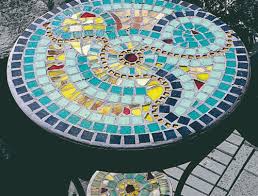 Steinbank mosaik gartenkunst kreative ideen selbstgemacht landschaft wunsch steinweg kornblume glasflaschen. Diy Im Garten Archive Naturlich Selbstgemacht