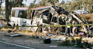 greyhound bus crash kills 6 in calif