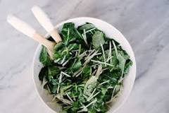How Do You Get the Bitterness Out of Mustard Greens?