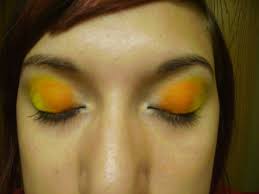 how to create a yellow eye makeup look