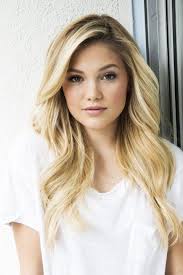 Short blonde hair is when hair is cut short and colored a shade of blonde. Pictures Photos Of Olivia Holt Blonde Actresses Olivia Holt Beauty