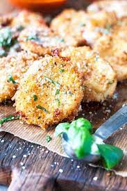 In a small bowl, combine the olive oil, basil, and oregano. Fried Mozzarella Cheese Appetizer Crazy Delicious Craft Beering