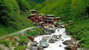 Rize enjoys a mild, extremely wet climate, vulnerable to storms coming off the black sea and therefore the surrounding countryside is rich with vegetation and is attracting more and more visitors every year. Bed Breakfast Ayder Elizan Dag Evleri Rize Ar Trivago Com