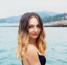 To get an obvious dip dye style using manic panic color, brunettes will need to lighten their hair first. Dip Dyed Hair Color Ideas For This Hair Trend