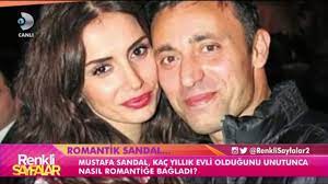 Mustafa Sandal Kaç Yıllık Evli Olduğunu Eşi Amine Sandal'ın Yanında  Unutunca Olan Oldu - YouTube