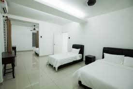 Take advantage of our easy & secure reservation process and no the boutique hotel is a good starting point to kota bharu' sights including billion shopping centre and pasar besar siti khadijah. Mr J Guest House Taman Kenangan Hotel Kota Bharu Overview