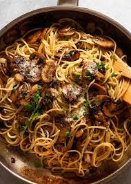 mushroom pasta recipetin eats