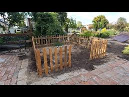 Building Picket Fence Out Of Pallets