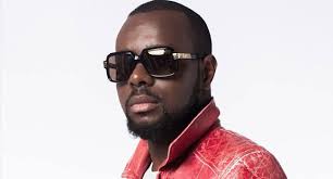 Résultat de recherche d'images pour 'image de maitre gims 2015'