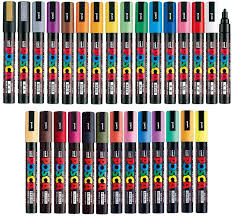 Découvrez le graff et libérez votre créativité en utilisant les différentes pointes des marqueurs posca. Uni Posca Pc 5m Paint Marker Pens Complete Set Of 29 Colours Amazon De Burobedarf Schreibwaren