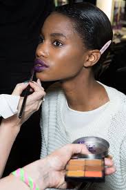 makeup trend dark lipstick for fall