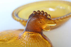 Vintage Amber Glass Hen On Nest Covered