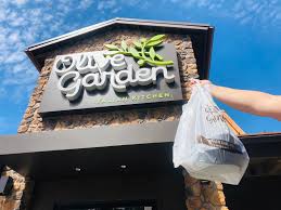 26 olive garden deals to eat endless