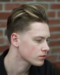The epic male style guide for achieving a wet hair look effect. Style Guide Top Crew Barber