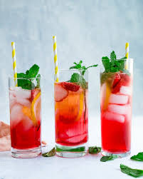 To serve, pour over a full glass of ice, add slices of lemon and strawberries and drink with your favorite reusable straw. 20 Summer Vodka Drinks Cocktails A Couple Cooks
