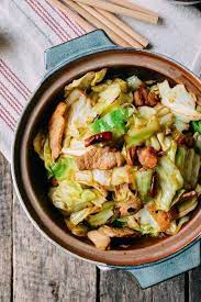 Chicken Cabbage Stir Fry Woks Of Life gambar png