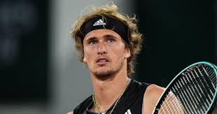 He has an older brother mischa who was born nearly a decade earlier and is a professional tennis player as well. Alexander Zverev Young Dad His Ex Intends To Prevent Him From Seeing His Daughter