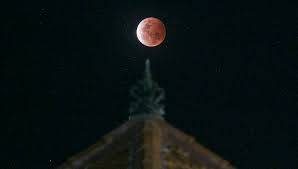 Pleine Lune Bali - Blood Supermoon Lunar Eclipse impressionne les observateurs du ciel du  monde entier (photos)