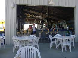 picture of the loading dock bar
