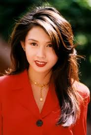 Yau Shuk-Ching 1968 május 16-án született Hongkongban. A média figyelme először akkor terelődött rá, amikor különféle szépségversenyeken tűnt fel, ... - chingmy1