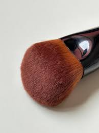 tailored fit face foundation brush