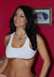 File:Mikayla Mendez at AVN Adult Entertainment Expo 2008 (4)  (retouched).jpg - Wikipedia
