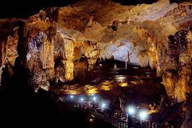 paradise cave tour 240 km far from hue