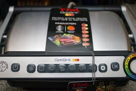 It also has a defrost button just in case you forget to take something out for dinner. T Fal S Optigrill For Grilling Meat To Perfection